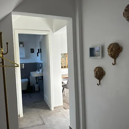 Appartement Moderne Schicke Dachgeschosswohnung 15 Min Bis Duesseldorf Duisburg
