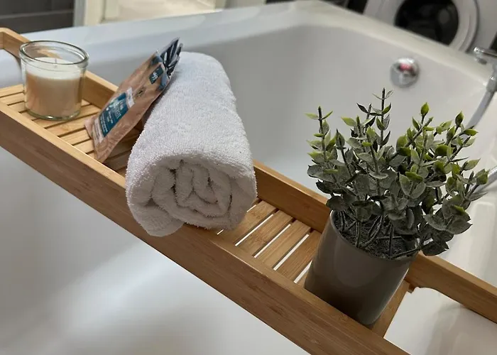 Moderne Schicke Dachgeschosswohnung 15 Min Bis Duesseldorf Lägenhet *