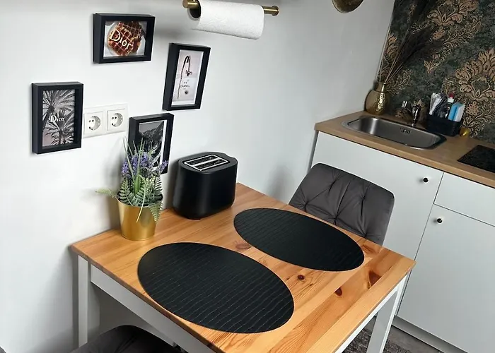 Lägenhet Moderne Schicke Dachgeschosswohnung 15 Min Bis Duesseldorf Duisburg